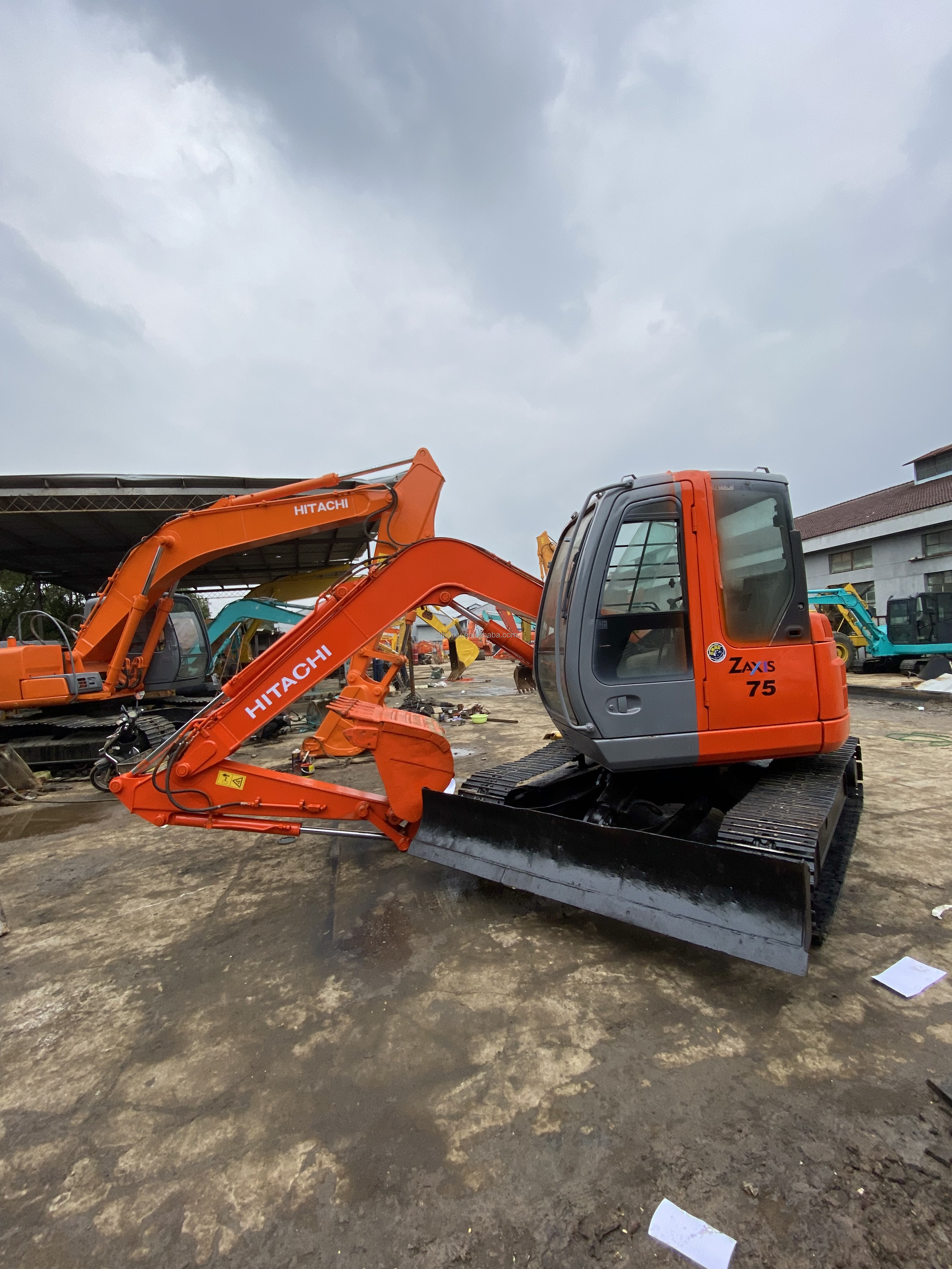 Hitachi hot sale Second hand Hitachi 75US hydraulic crawler excavator Japan origin used mini digger nice quality Cheap price