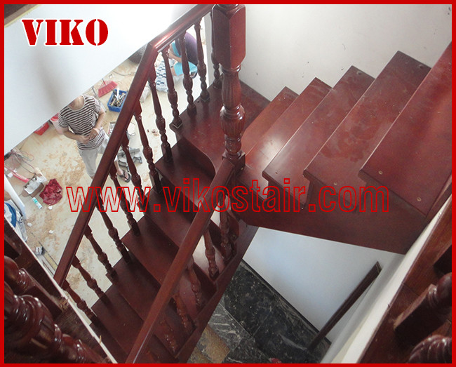 Solid Wood Staircase VK66S Wooden Handrail Tread Beech ,Railing tempered glass, Handrail b eech Stringer,carbon