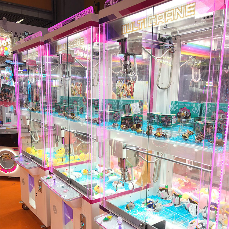 Amusement Center Crane Claw Machine Acrylic Cabint And Tempered Glass Material