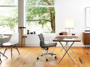 Wholesale Classic Genuine Leather Executive Office Chair Heat Embossed Ribbing Low Back from china suppliers