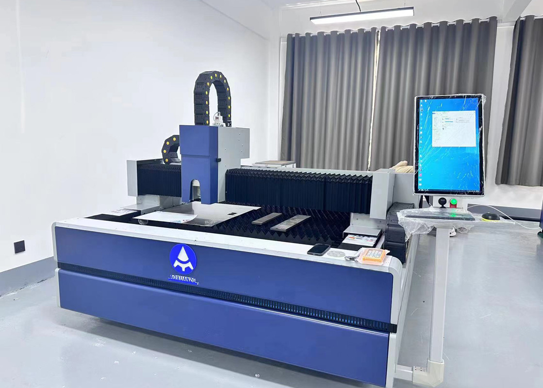 Open Type Fiber CNC Laser Cutting Machine Metal 3015 1000W Router Laser Cutting Machine