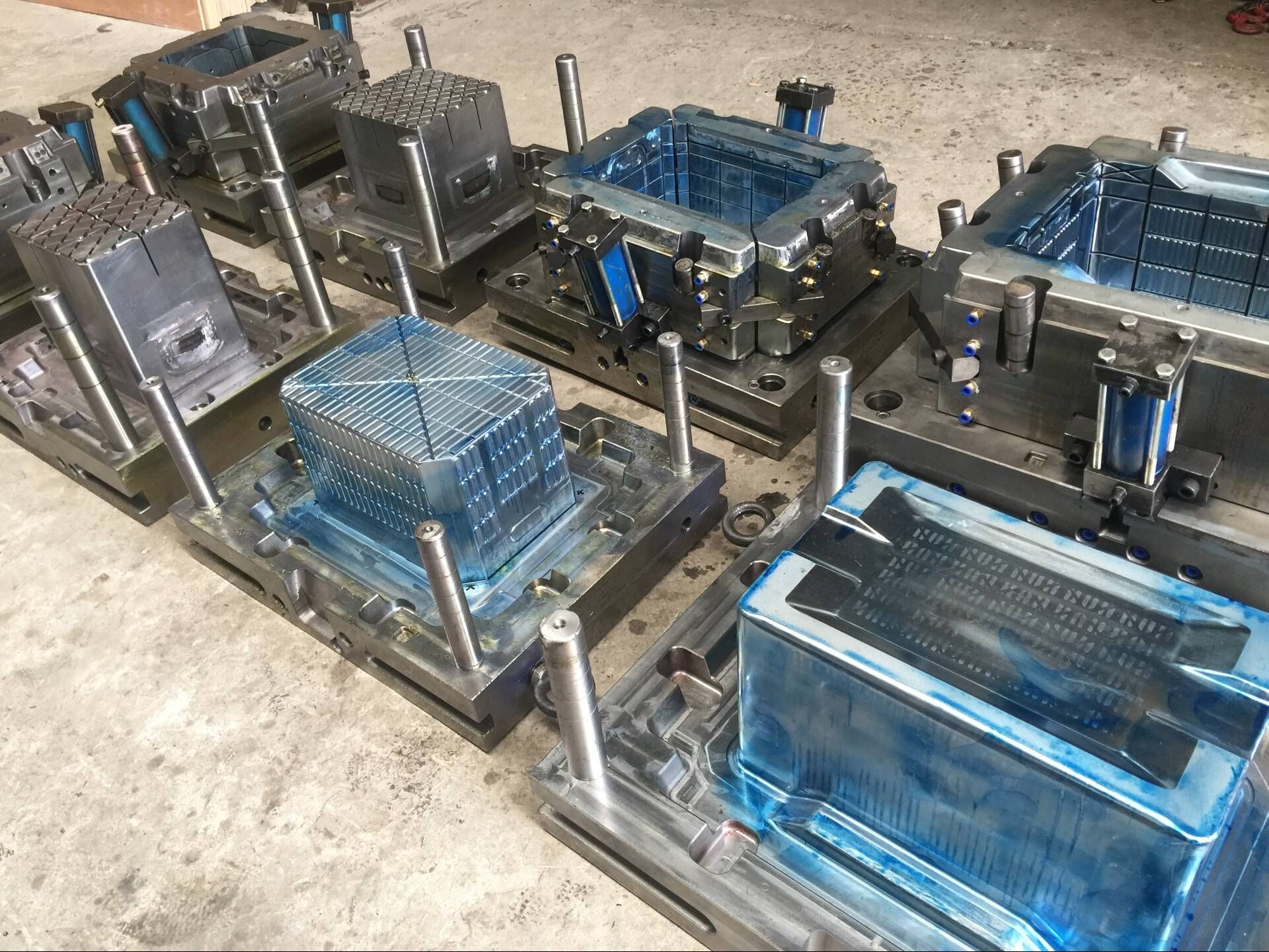 Polishing Auto Injection Molding Machine With Leakage And Stress Testing