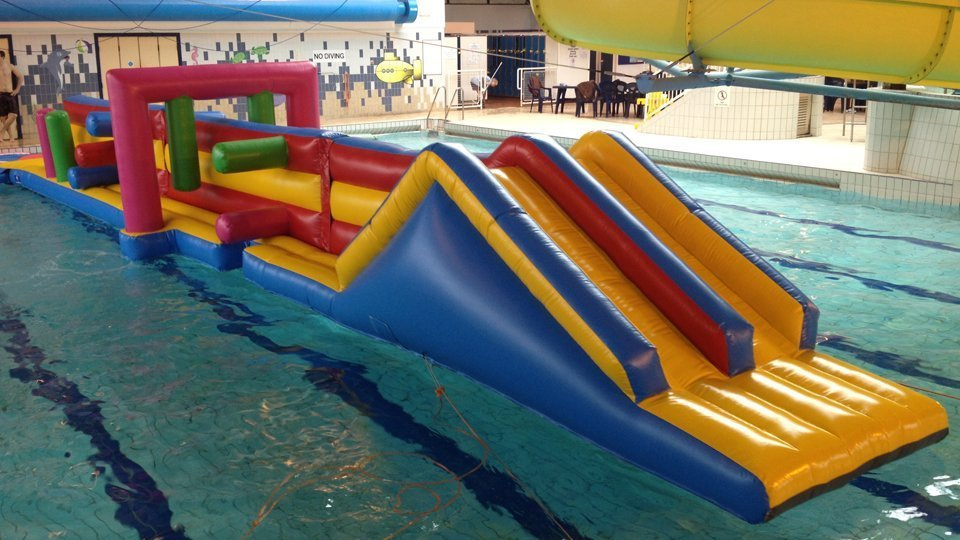 Personalized Inflatable Water Obstacle Course On The Pool / Inflatable Run With Custom Logo