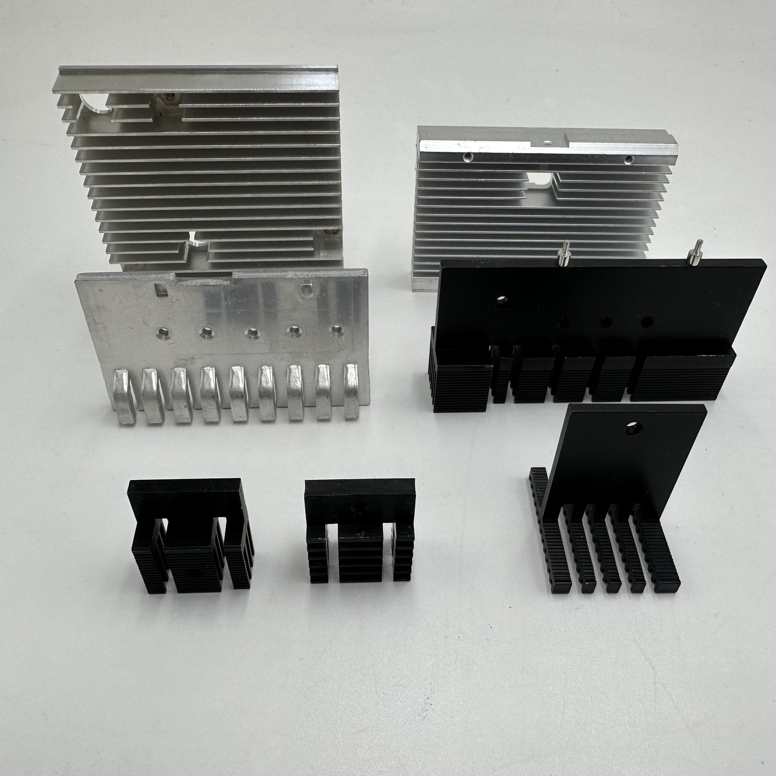 Durable Extruded Aluminum LED Heatsink Efficient Heat Dissipation Efficient Heat Dissipation Sheet Metal Fabrication Product