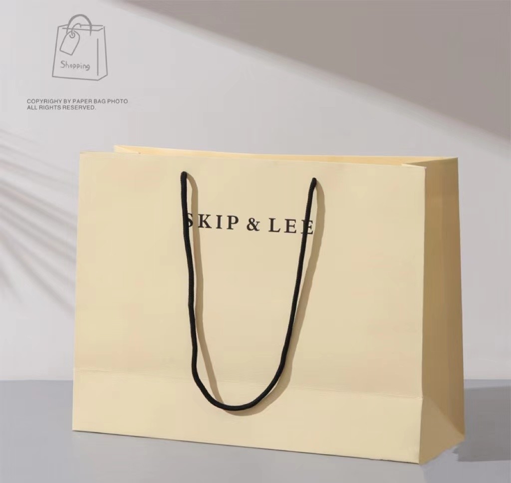 Shoes Custom Paper Shopping Bags Bronzing Silver 250gsm Ivory Favour Bags
