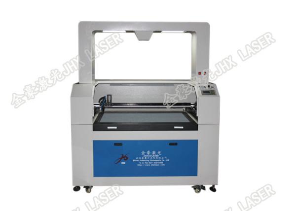 Automatic Edge Tracking CO2 Laser Cutter , Clothing Label Logo Laser Engraving