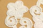 OEM 3d Lace Applique , Skinfriendly Ivory Lace Applique Multiapplication