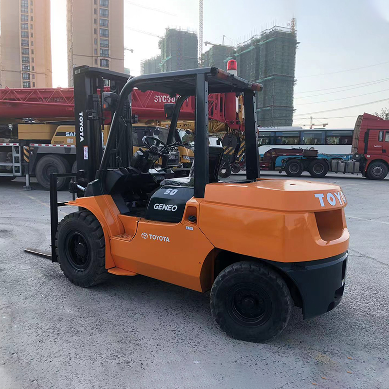 2001-4000 Working Hours 5ton Toyota Second Hand Used Forklift with 560mm Front Overhang