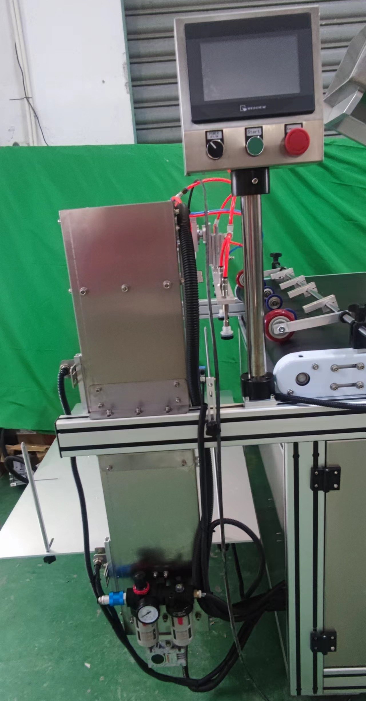 High Speed HMI Automatic Printing Bag Labeling Machine For Pouch Sticker 1000W