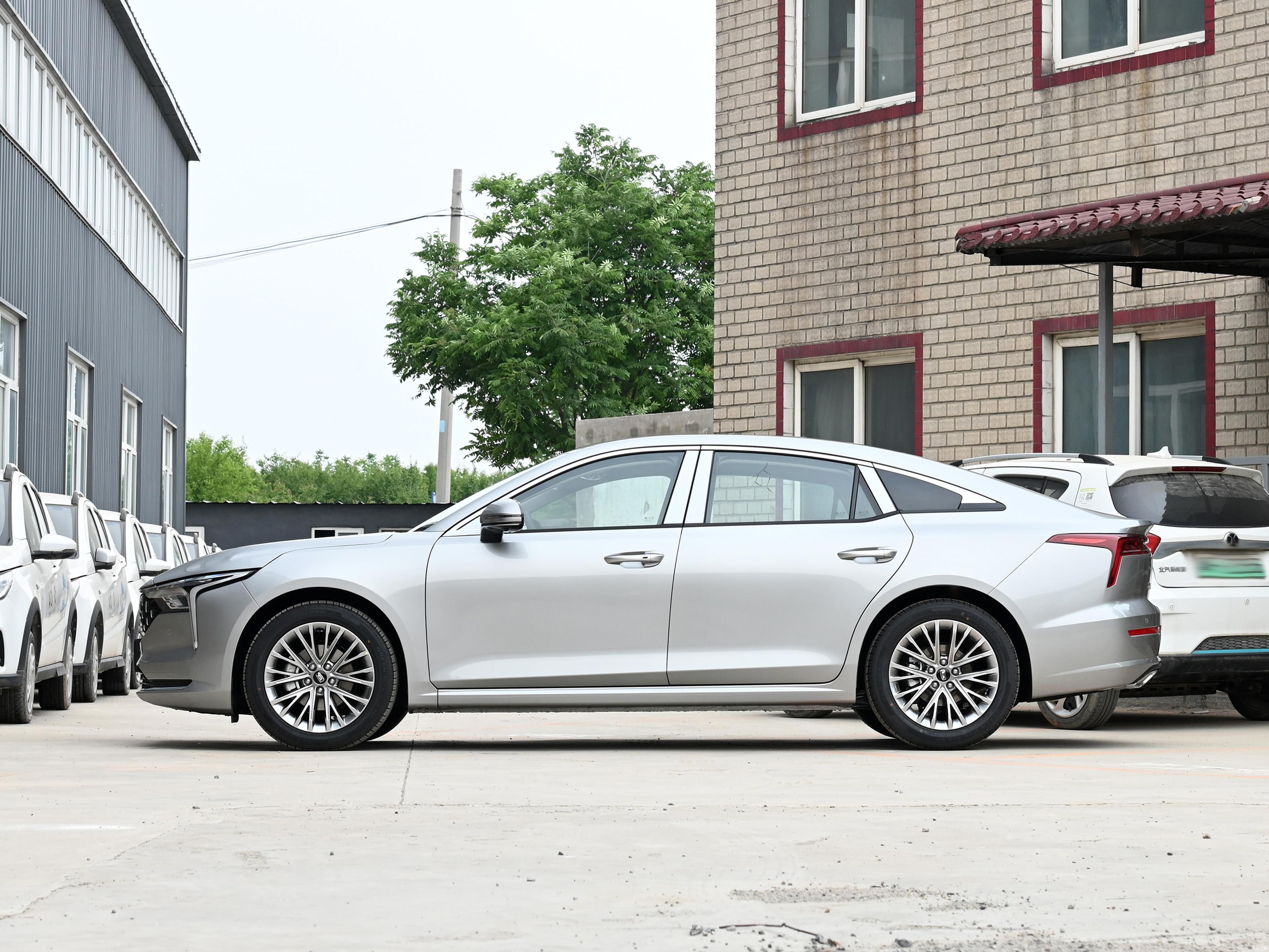 Bestune B70 1.5T Automatic Gasoline Vehicle Speed Performance with 2650mm Wheelbase and 169 Horsepower in 2024