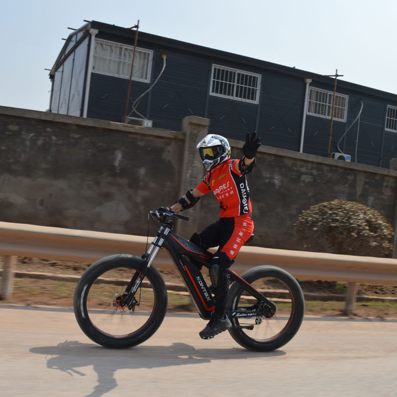 Smart Type Sensor Customized Carbon Fiber Enduro Ebike with Down Tube Battery Position
