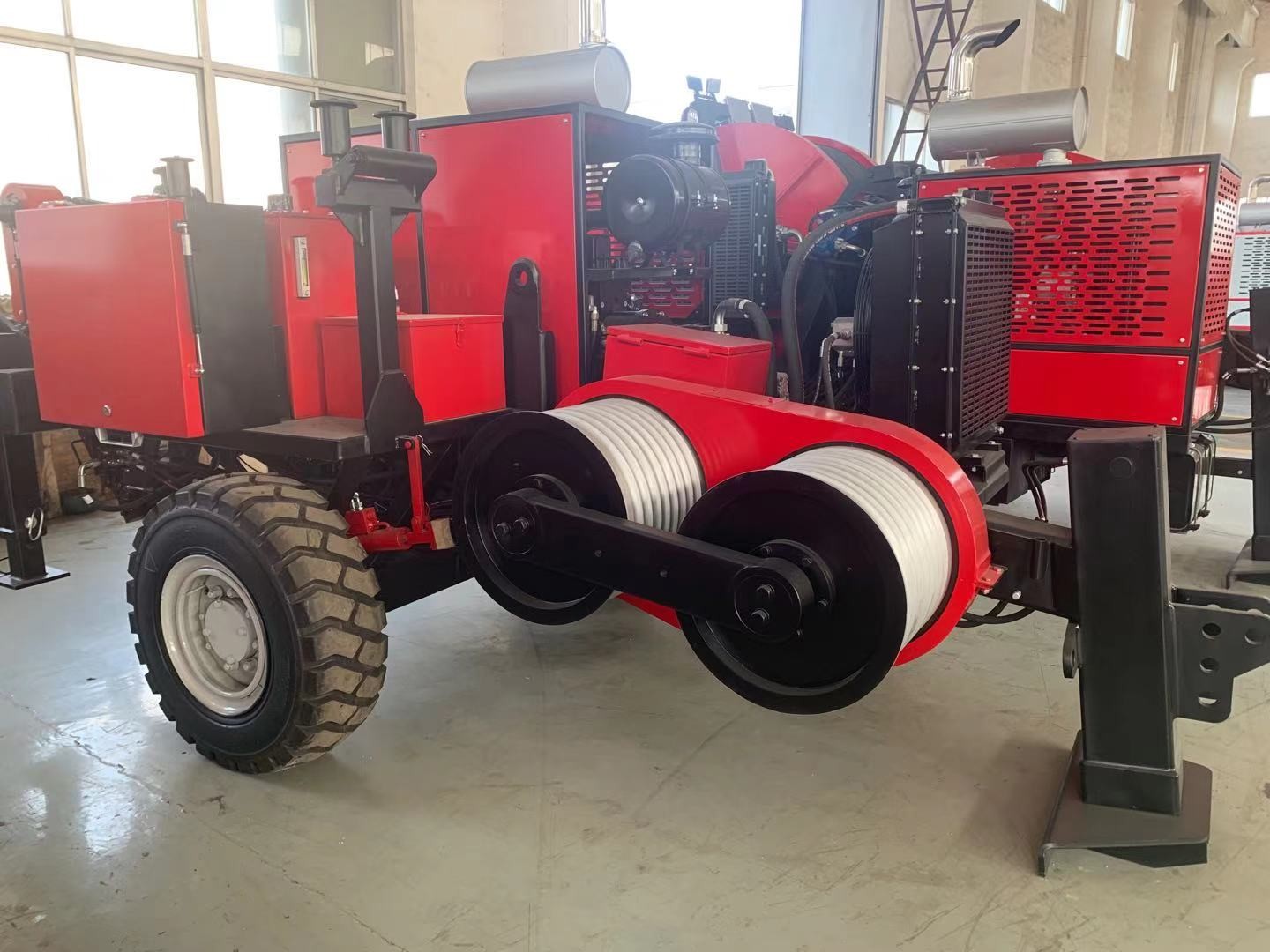 118KW(158hp) Max Pull Force 9Ton Transmission Line Stringing Equipment