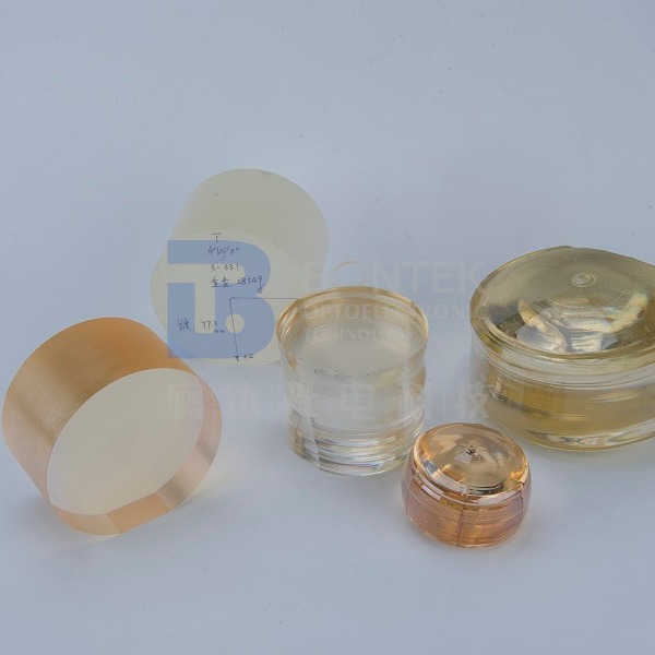 3" 4" 6" 8" Lithium Niobate Wafer Excellent Electro-Optic and Piezoelectric Properties