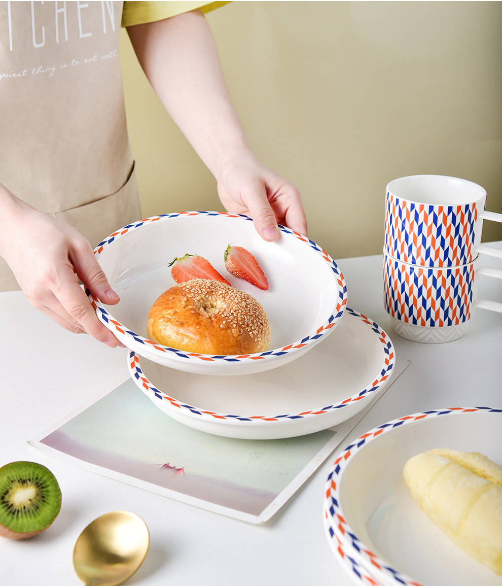 Under Glazed Ceramic Dinnerware Sets European Porcelain Dinner Set For 12 Person Decal Diamond Patterns