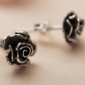 Wholesale Women Sterling 925 Silver Rose Design Black Rhodium Plated Stud Earrings (034970) from china suppliers