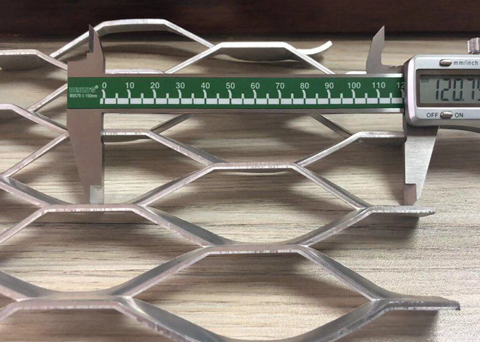 Electro Galvanize Steel Expanded Wire Mesh Plate 8mm Stem