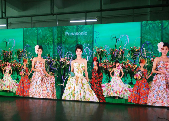Lifetime P6 RGB Outdoor Led Billboard Display Advertising With Constant Current Led Driver