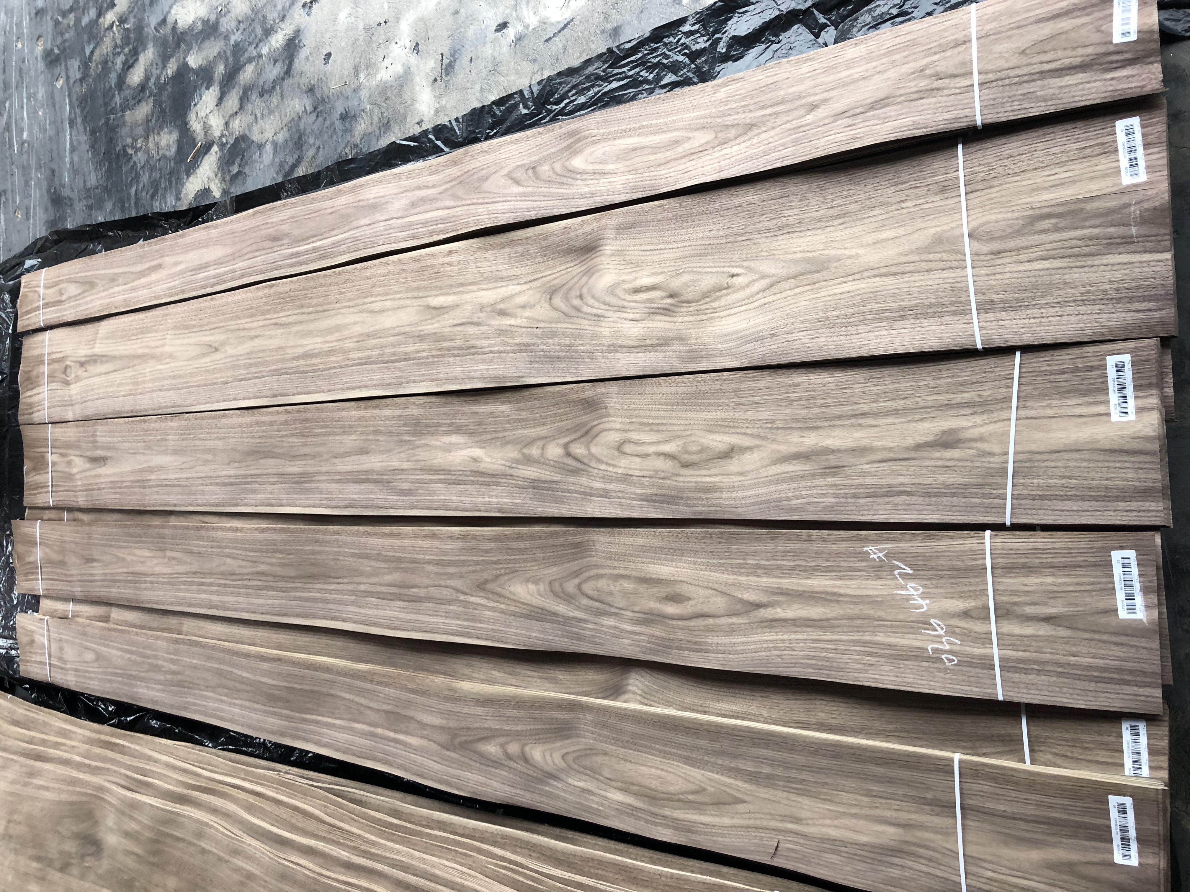 Factory Mountain/Straight Grain Walnut Wood Veneer Walnut Veneer Sheets AA Grade Veneer Wood Sheet