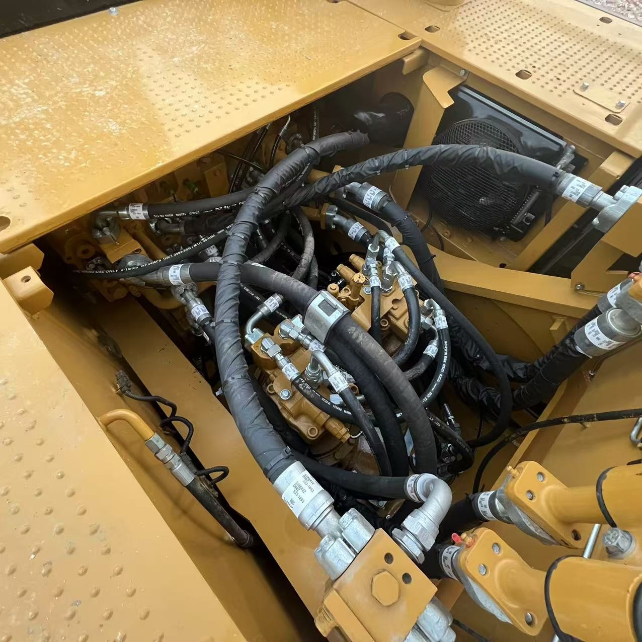 Used CAT 349D Excavators Big Sized 49Ton Caterpillar Heavy Duty Machine Digger