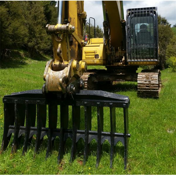 CE 3 Ton To 5 Ton Mini Excavator Brush Rake For Hitachi ZX55 EX60