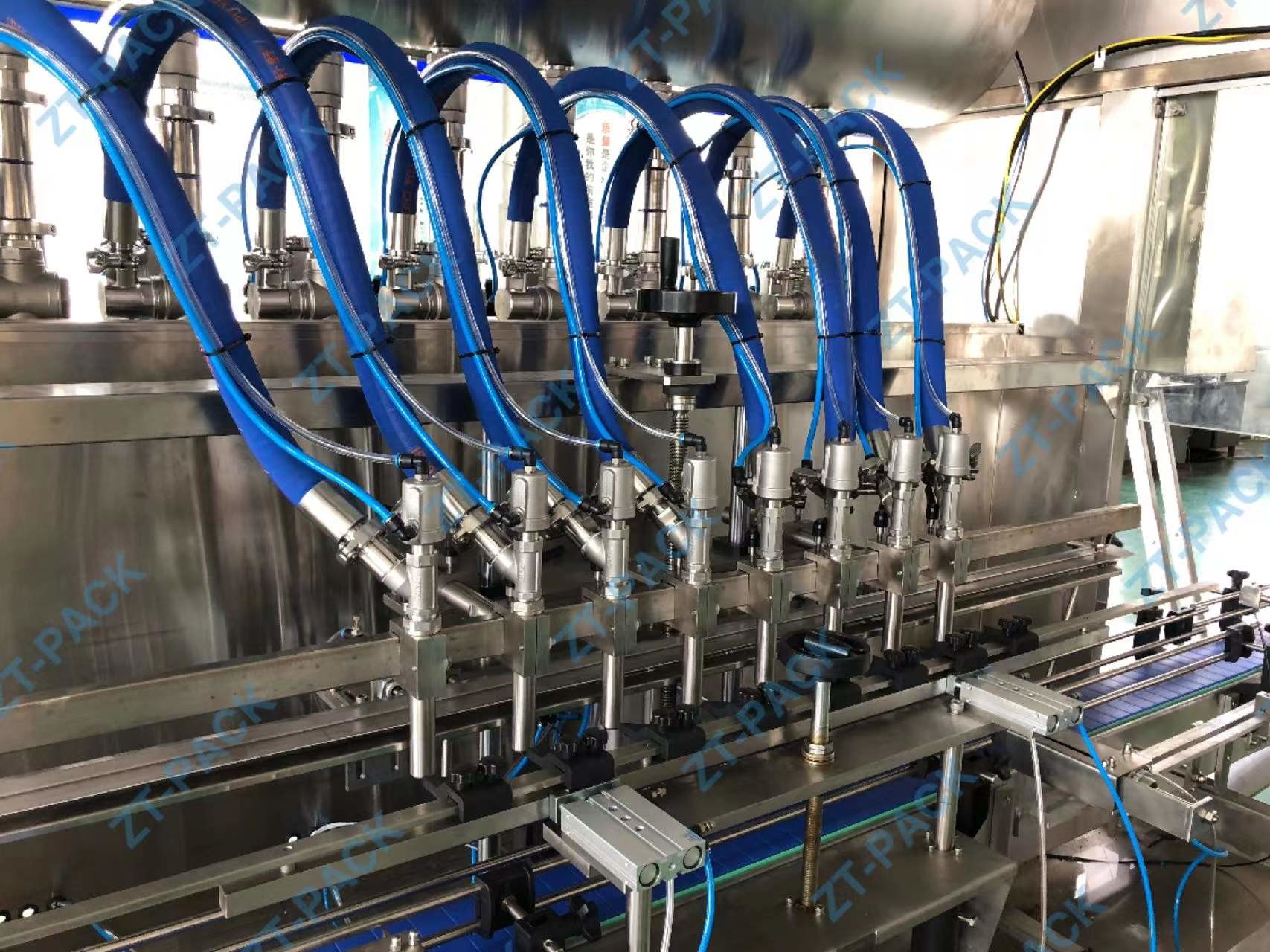 Linear Lube Oil Packing Machine