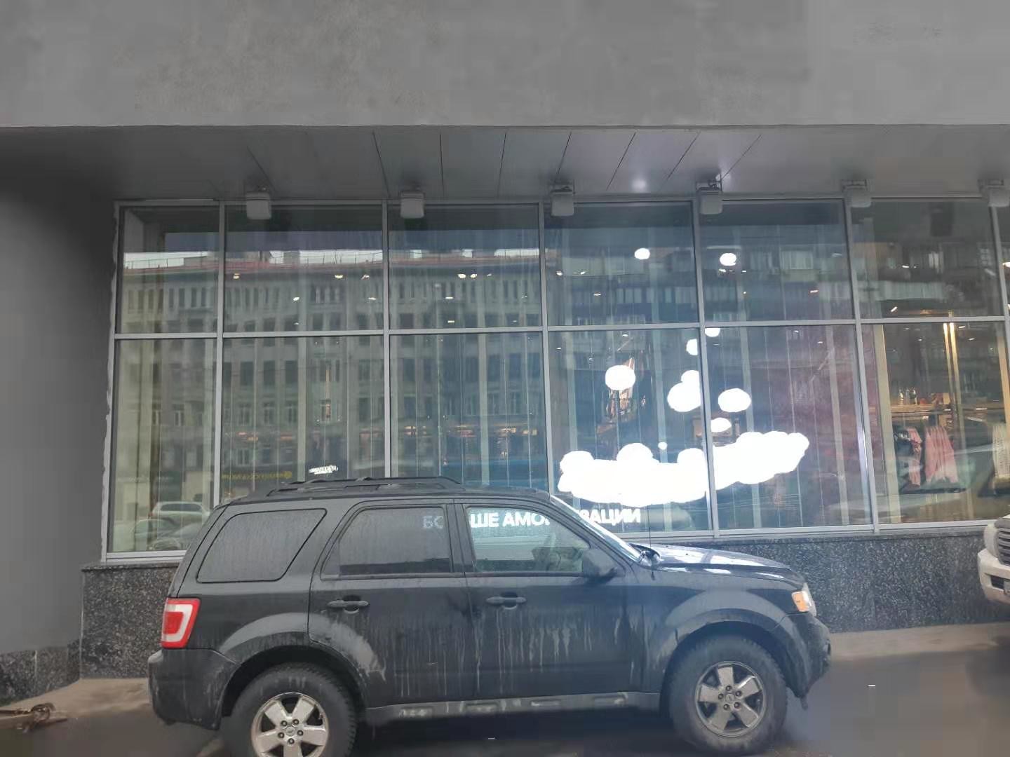 Show Outdoor Transparent 1920Hz High Refresh LED Video Screen 4500mcd High Brightness Shenzhen Factory