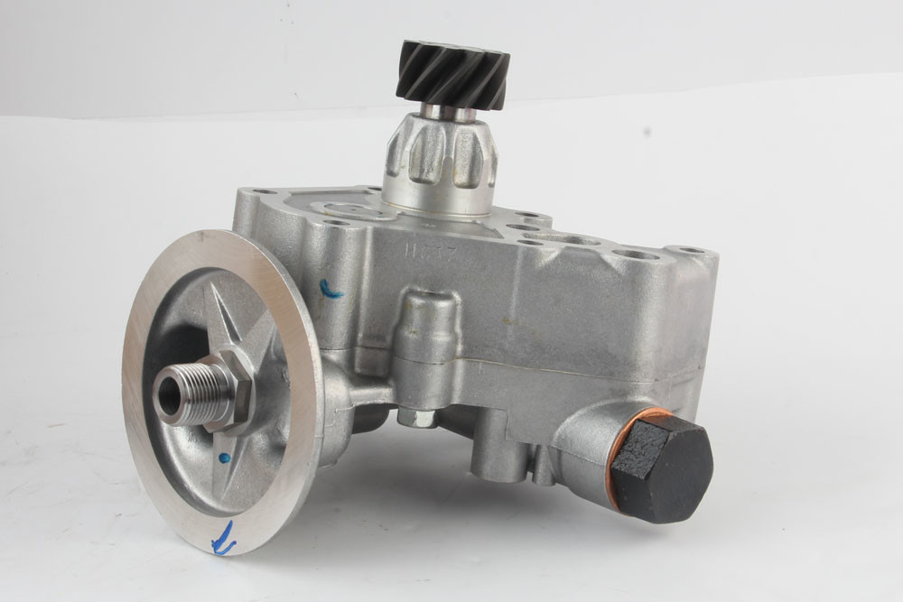 Mitsubishi 4D34 L220-0004S Excavator Oil Pump