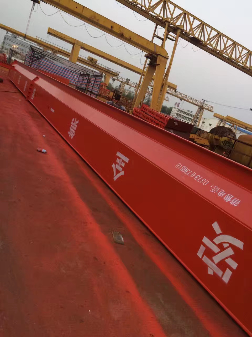 MH type 5 ton general gantry crane, gantry crane, main girder box support leg gantry crane, rail type small crane