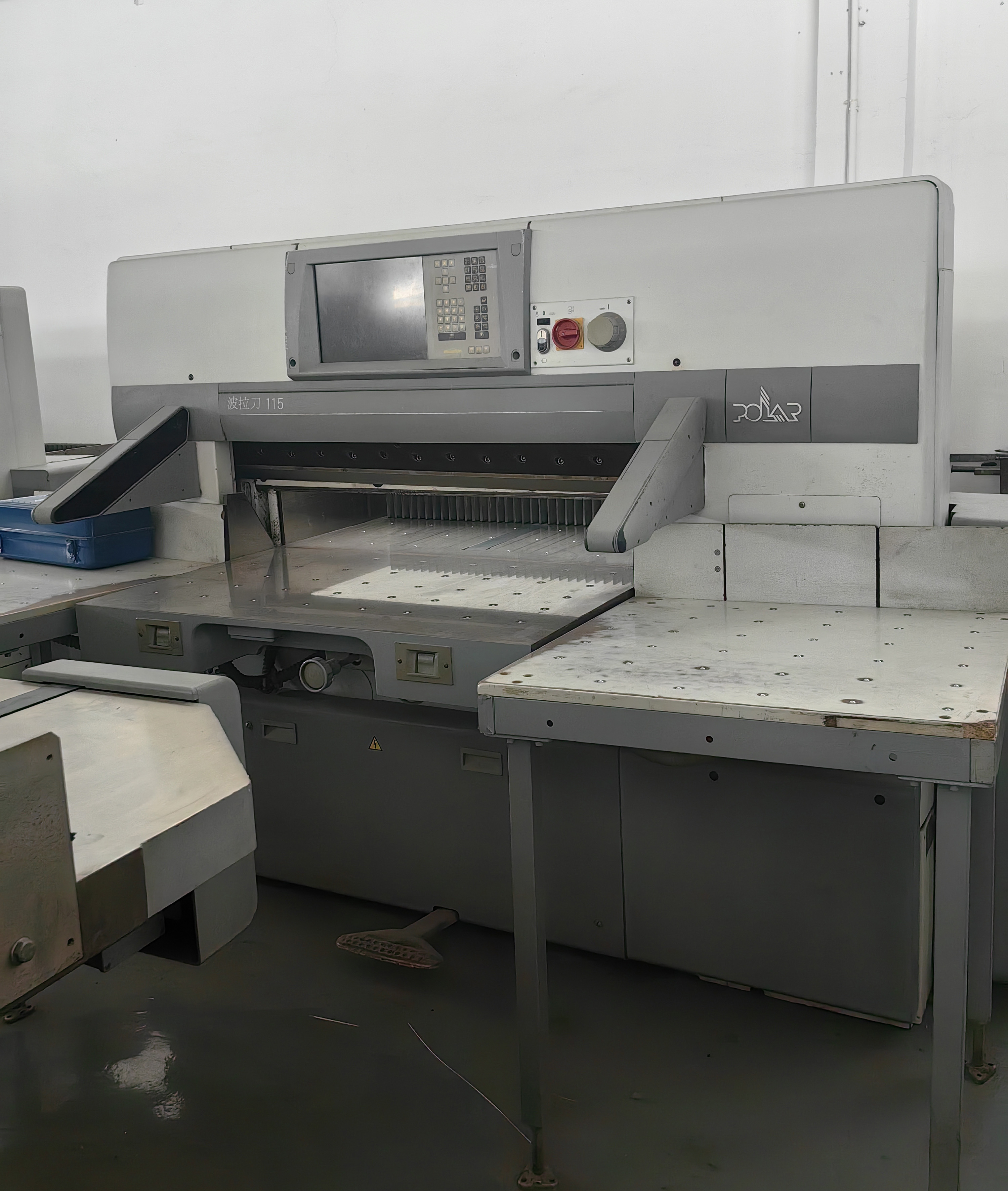 Offset Printing Machine Parts 137 polar cutting sticks Size 10x4.5x1380mm Red Color