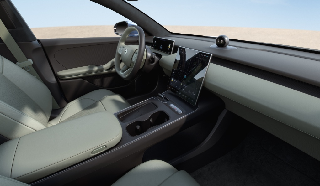 NIO ET5 Pure Electric EV Car with 490PS Maximum Power and Multiple Color Options