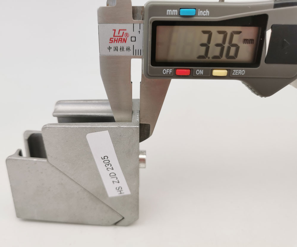 Silver Iron Aluminium Profile Corner Joint Corner Bracket For Window Connection