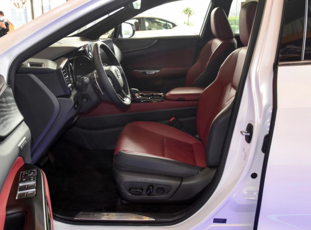 Electric Patrol Car 4 Seats or 5 Seats Lex us NX 2022 new design 400h+