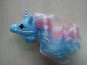 Wholesale Custom cartoon plastic mini rainbow horse toy from china suppliers