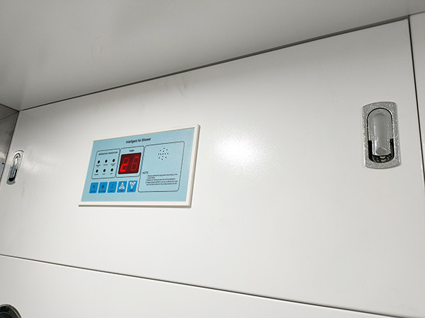 25m/S Clean Room Shower With Built-In Fan And HEPA Filters For Multiple Persons