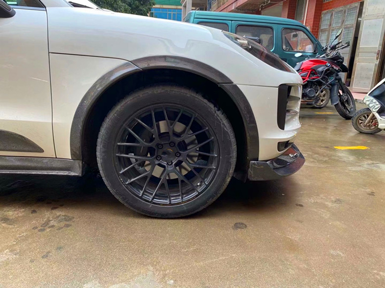 High Quality Carbon Fiber Kit Macan Body Kit ForMacan Front and Rear Side Skirts Spoiler Wide Bodyki