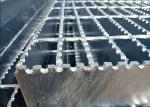32×3 270g/M2 Zinc Coated Galvanized Serrated Bar Grating 8mm Cross