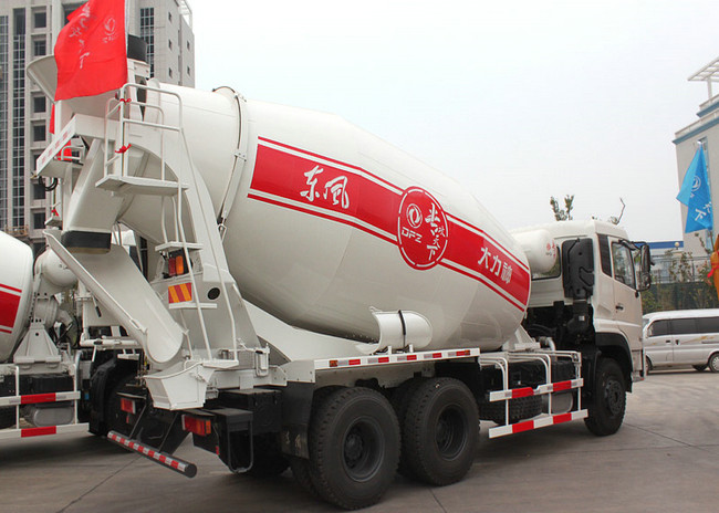 DFAC Concrete Mixer Truck 10 Wheels 12 CBM 6x4 Euro 4 / 5
