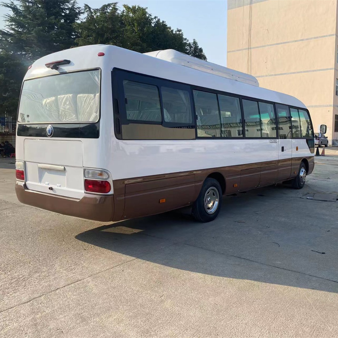 Tourist Luxury Bus with Euro 3 Emission Standard 30 Seaters Toyota Coaster Bus