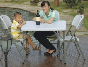 Wholesale square folding dining table/plastic outdoor banquet dining table from china suppliers