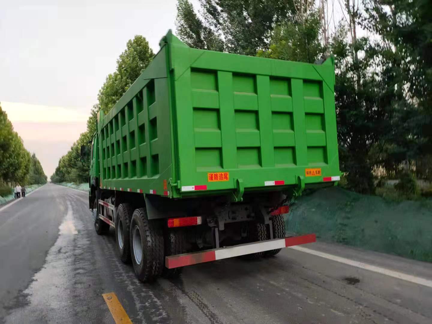 Affordable Sinotruck 6x4 371hp 30tons Howo Tipper Dump Truck for ABS None Cylinders 6