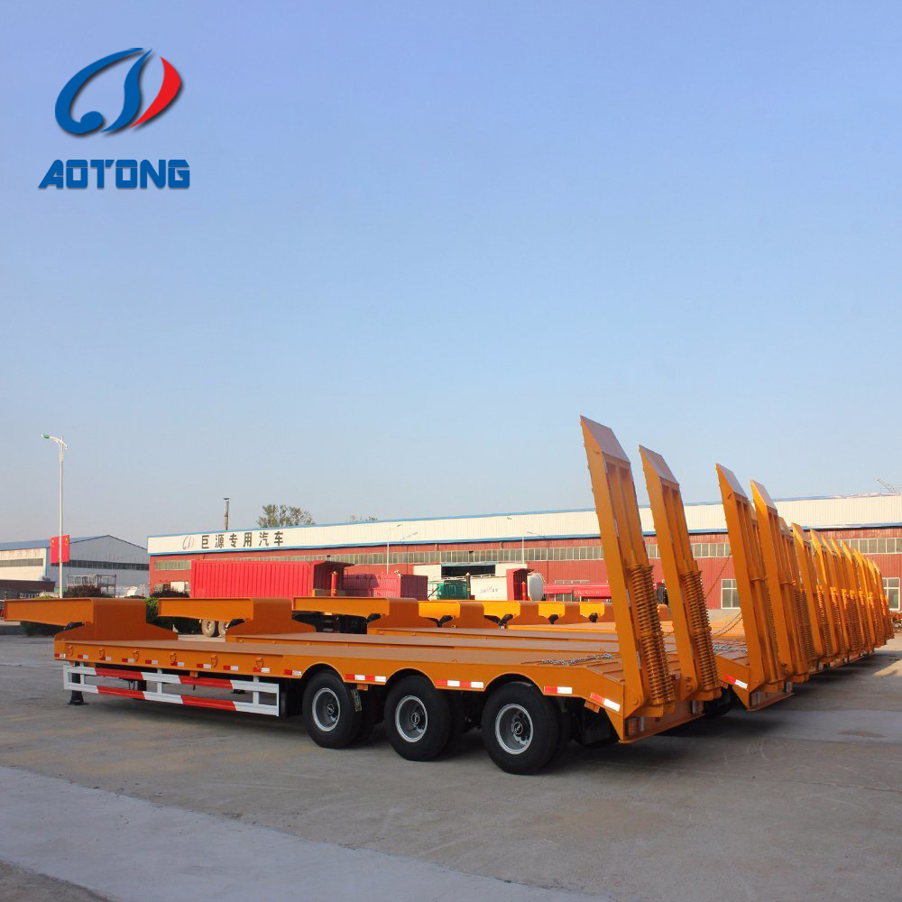 Transport Heavy Equipment Conveniently with Aotong Mechanical Folding Low Bed Trailer