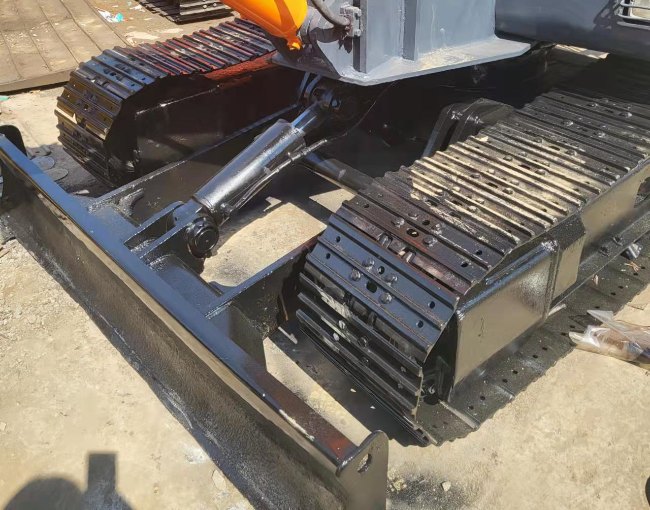 Doosan DH55 Excavator Blade
