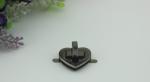 Fashionable novelty gunmetal color heart shape bag accessories metal twist lock