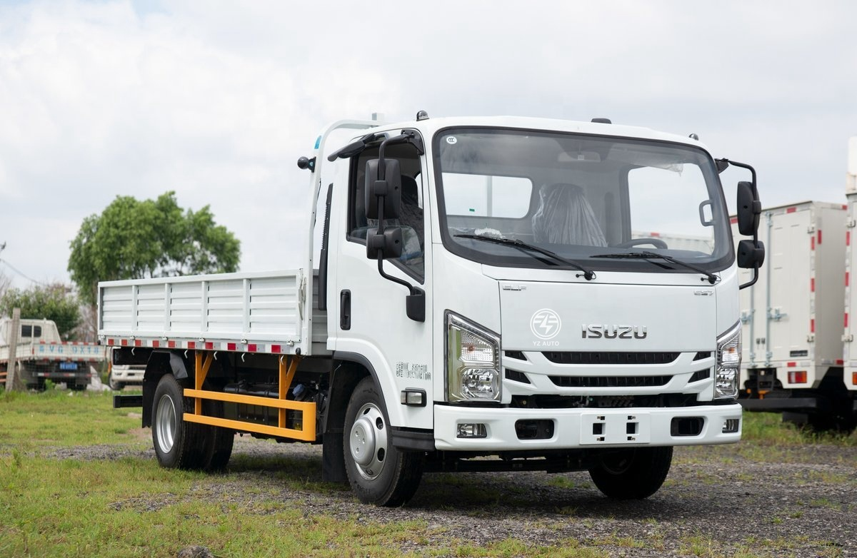 4X2 Mini Truck 2T Light Cargo With Cummins Engine And Manual Transmission Left EURO 5