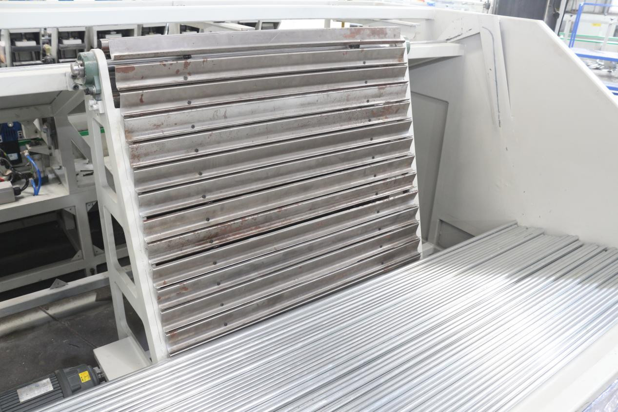 IBC Long Tube Automatic Pressing And Forming Machine