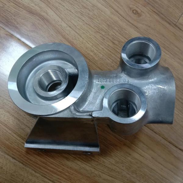 Atlas Oil Filter Base 1613688303 High Quality Screw air Compressor Parts