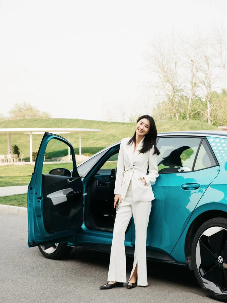 Volkswagen RWD Hatchback ID3 2024 Prime Electric Car 0km Used with 450km Pure Electric Range and 170 Horsepower Motor