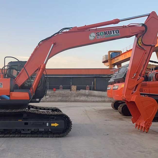 0.91m3 Bucket Capacity Original Heavy Equipment Used Middle HItachi Excavator ZX210-3
