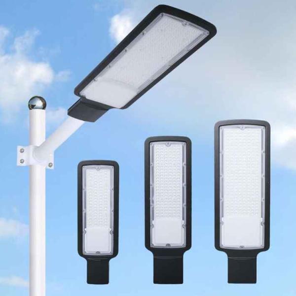 Die-Cast Aluminum Outdoor LED Street Light with IP65 Waterproof Rating and 80