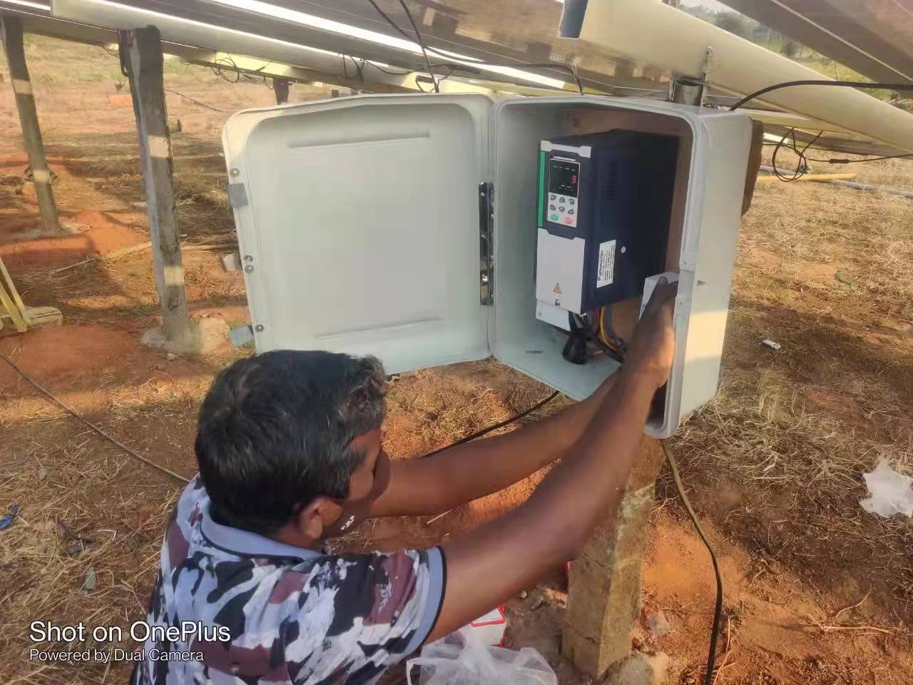 99.999% solar pump controller 